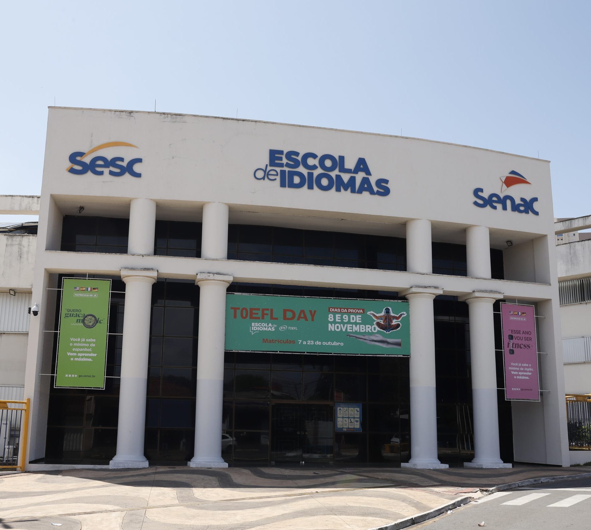 Centro de Educação Profissional Redenção (Escola de Idiomas)